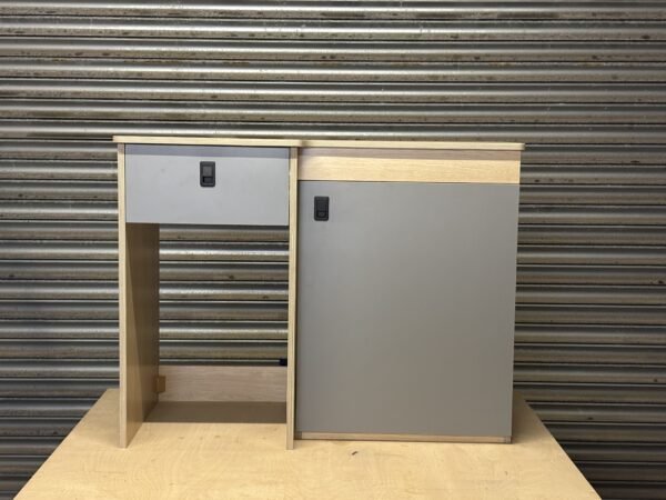 Kitchen base unit